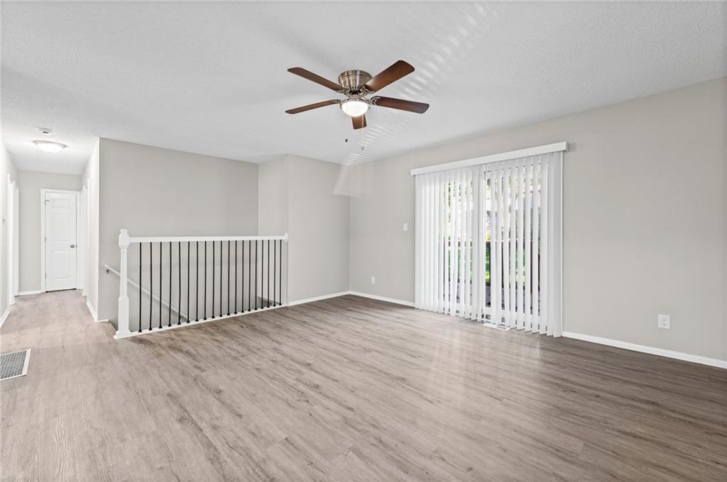 2200 Aqueduct Place Property Photo 6
