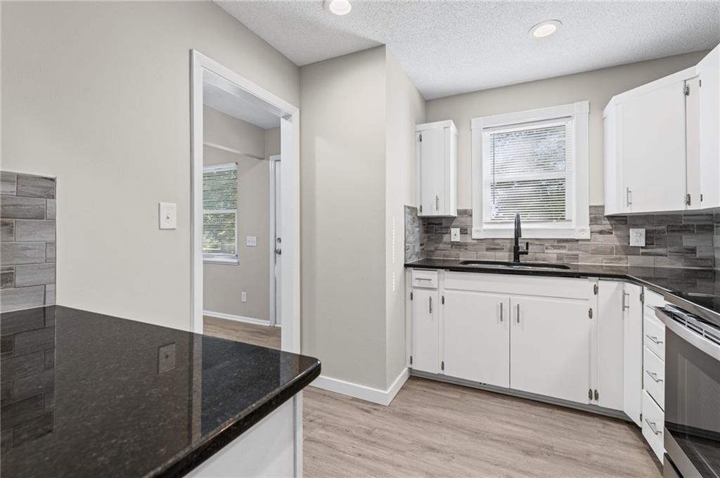 2200 Aqueduct Place Property Photo 9