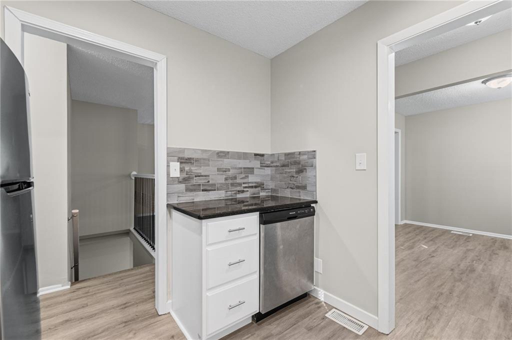 2200 Aqueduct Place Property Photo 11
