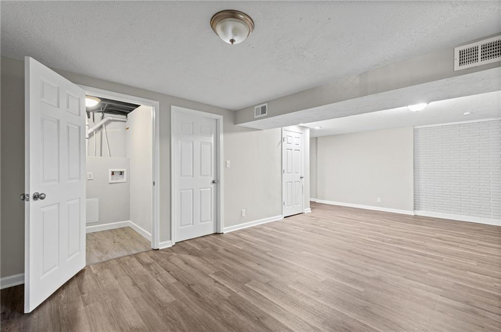 2200 Aqueduct Place Property Photo 22