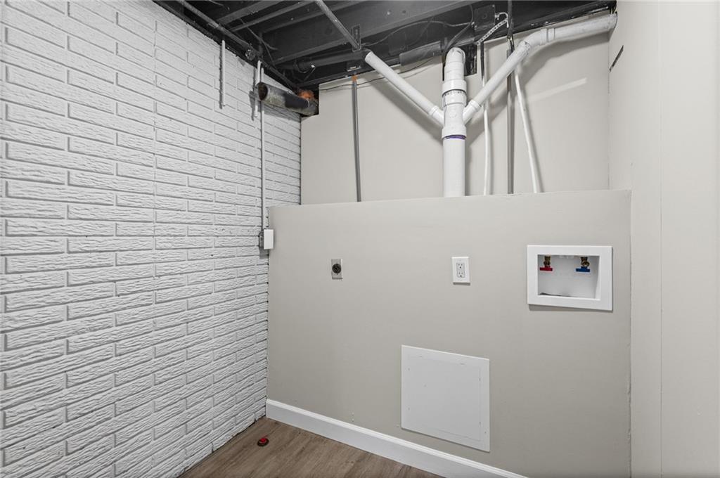 2200 Aqueduct Place Property Photo 23