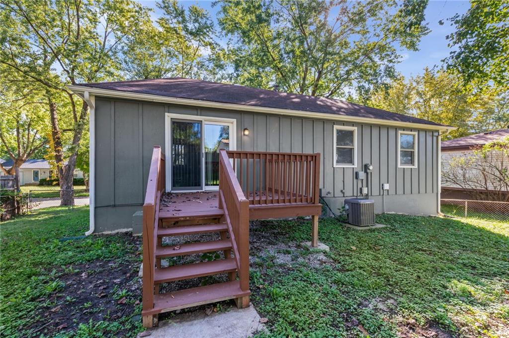 2200 Aqueduct Place Property Photo 27