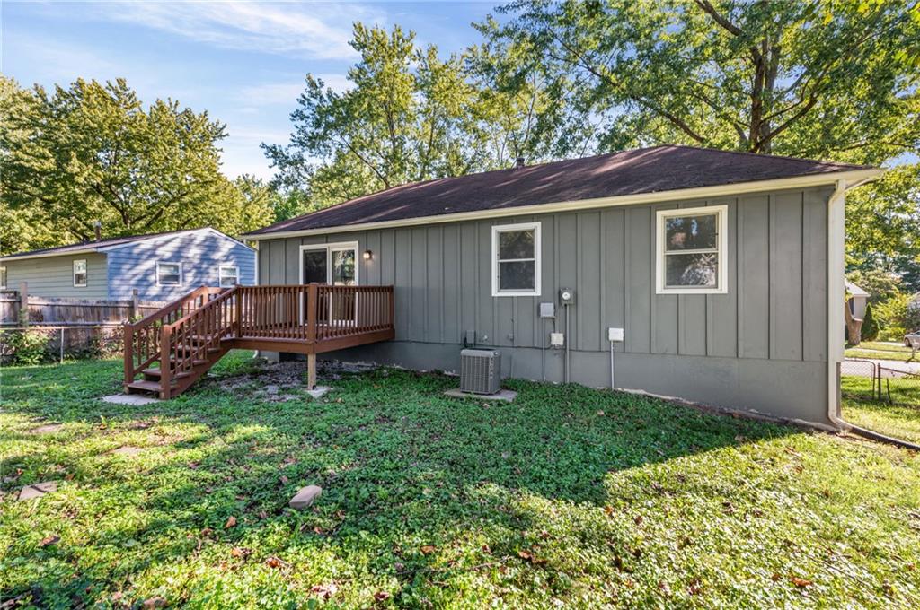 2200 Aqueduct Place Property Photo 29