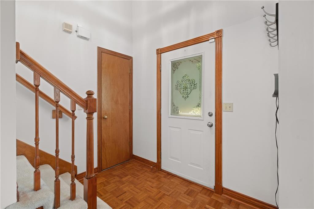 7702 W 155th Street Property Photo 5