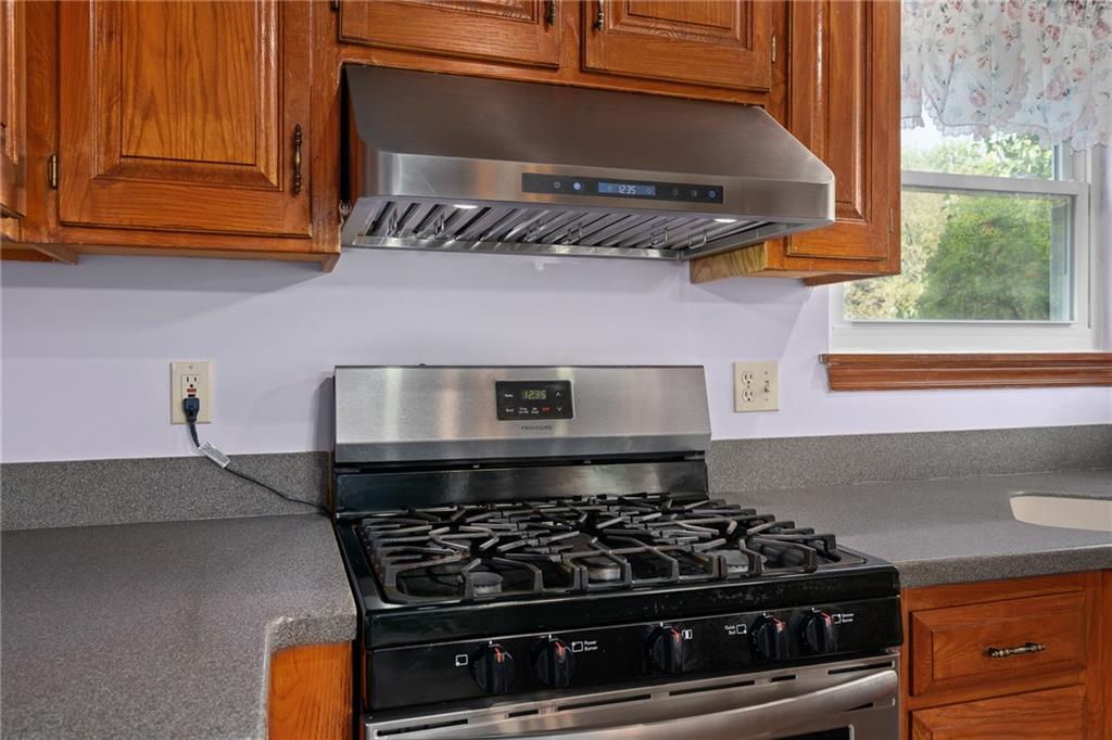 7702 W 155th Street Property Photo 11