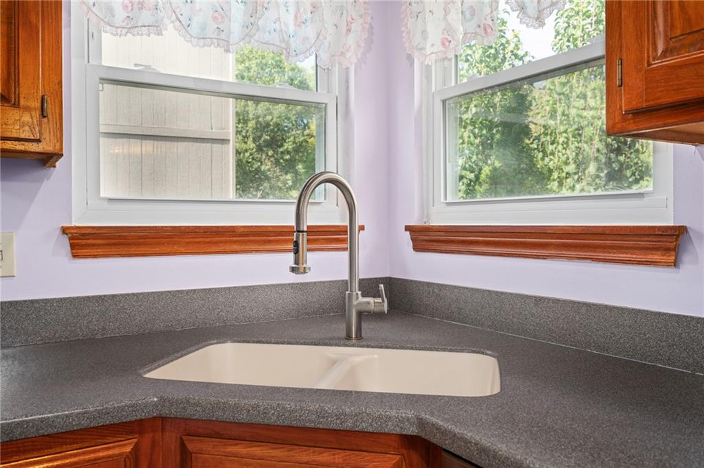 7702 W 155th Street Property Photo 12