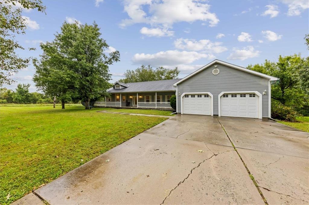 15036 Hillside Road Property Photo 2