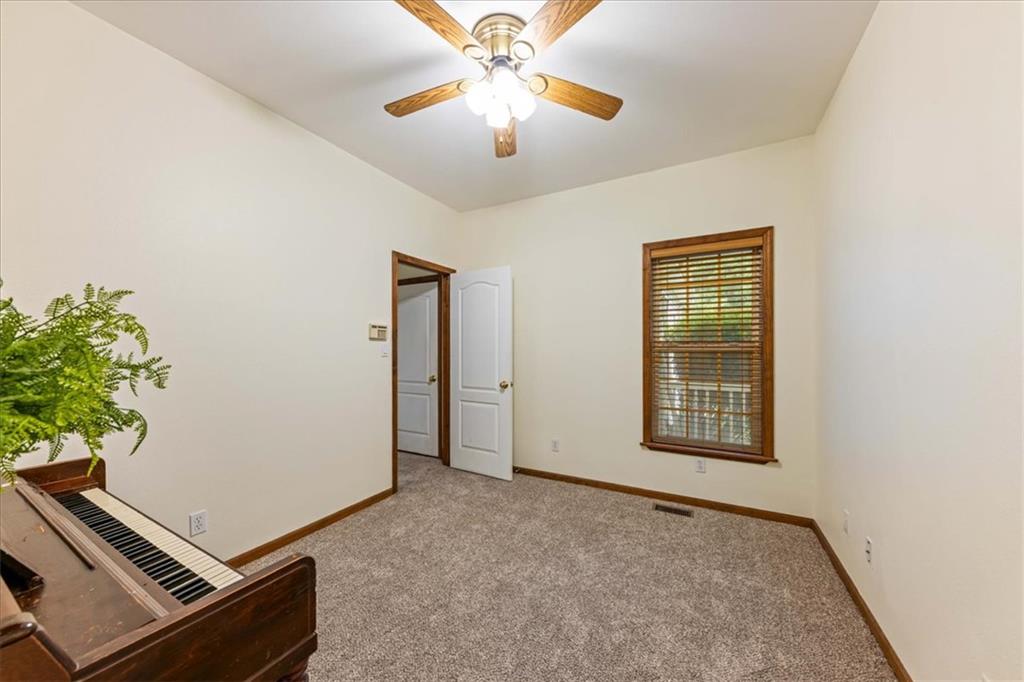 15036 Hillside Road Property Photo 12
