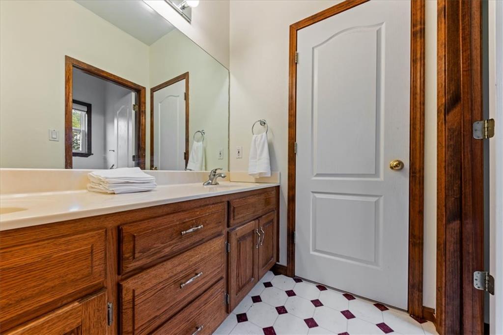 15036 Hillside Road Property Photo 24