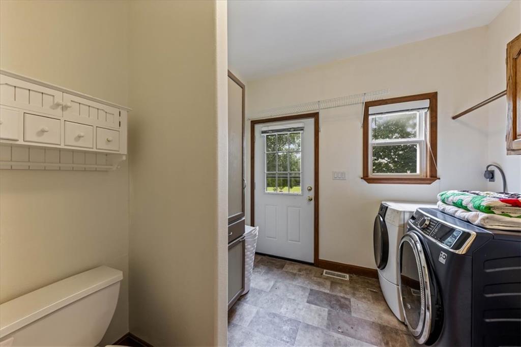 15036 Hillside Road Property Photo 31