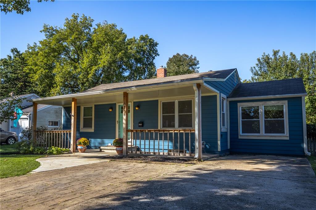 8200 Summit Street Property Photo