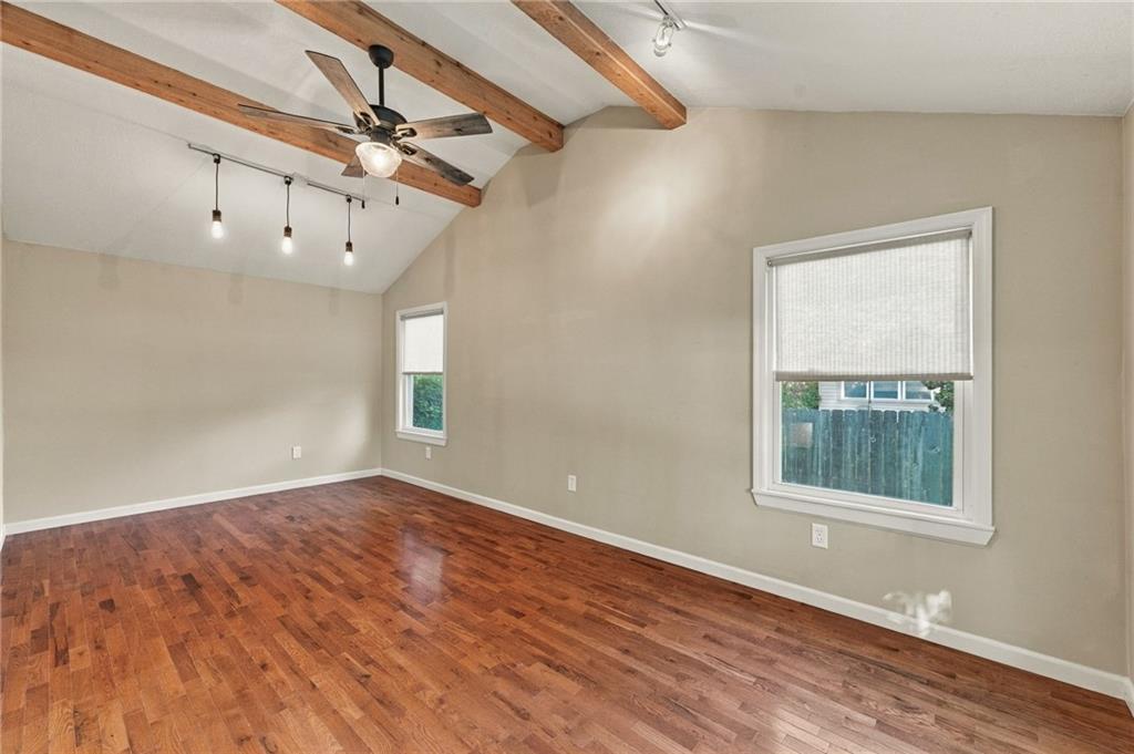 8200 Summit Street Property Photo 13