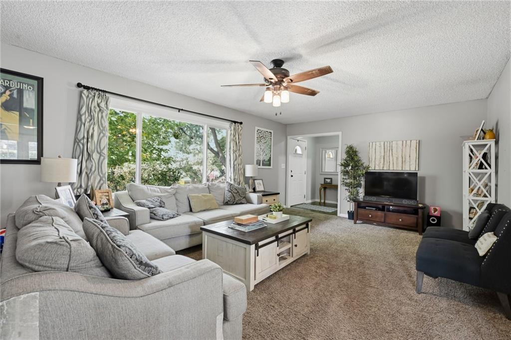 4121 N Briarcliff Road Property Photo 3