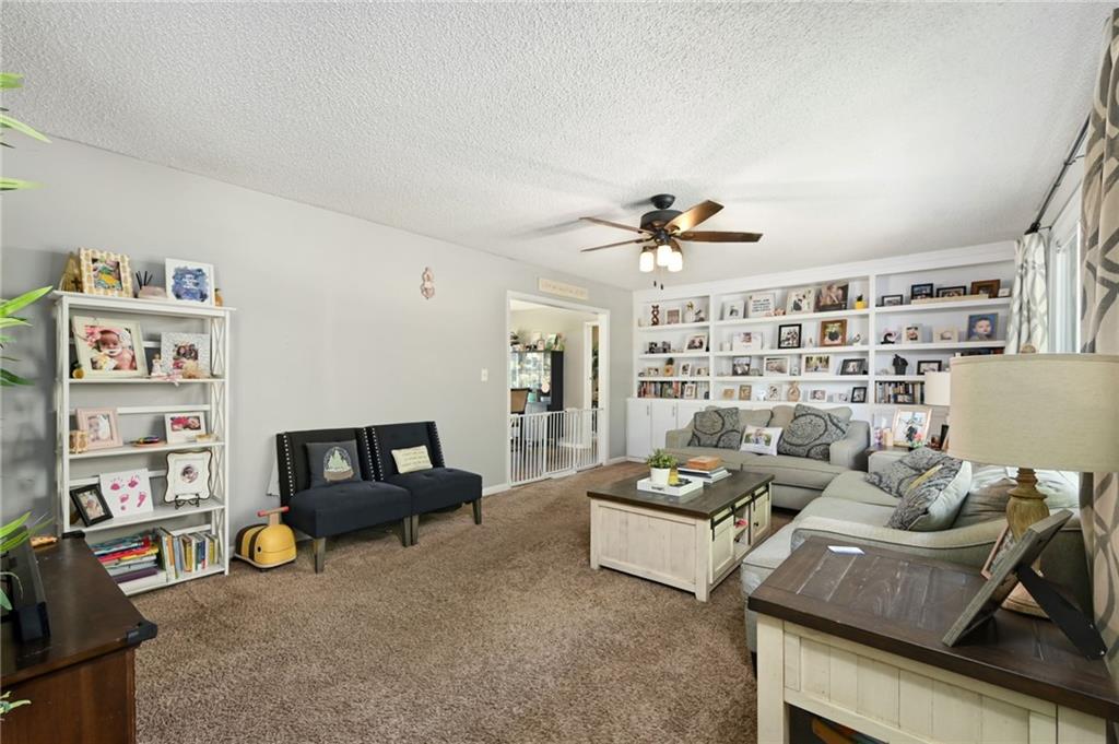 4121 N Briarcliff Road Property Photo 4