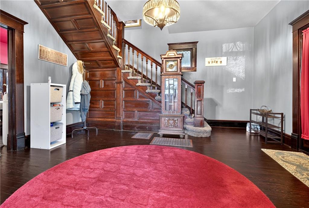 1818 Clark Avenue Property Photo 7