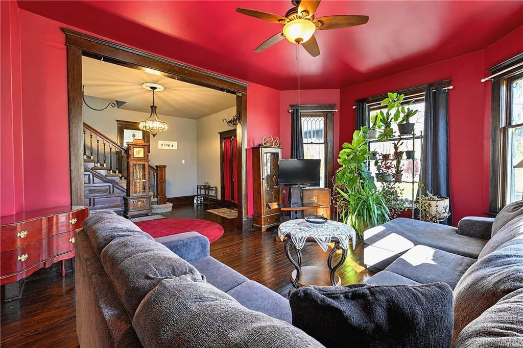1818 Clark Avenue Property Photo 9