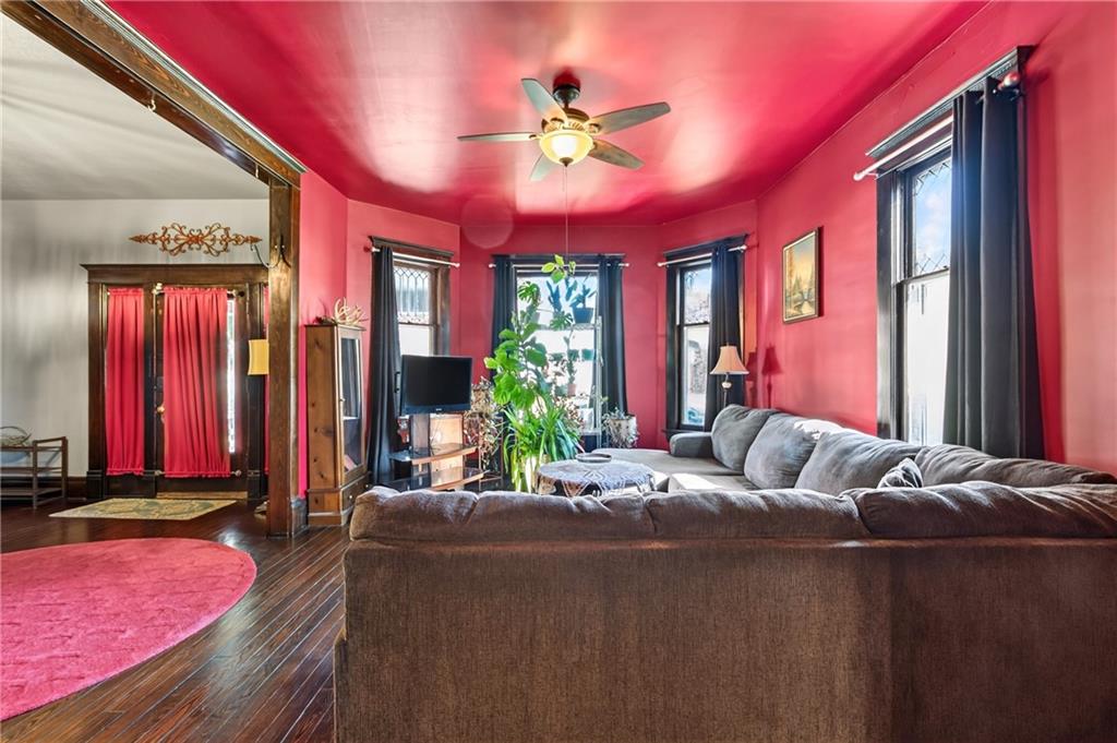 1818 Clark Avenue Property Photo 11