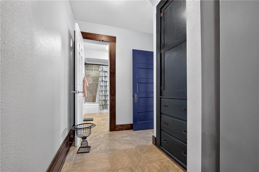 1818 Clark Avenue Property Photo 25