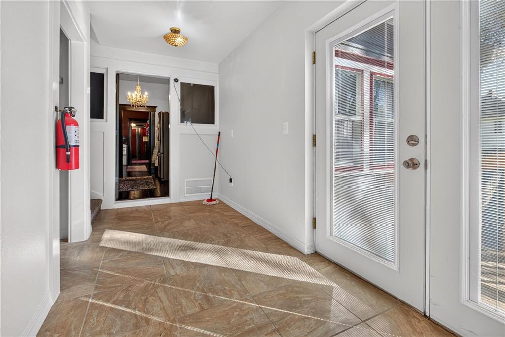 1818 Clark Avenue Property Photo 28