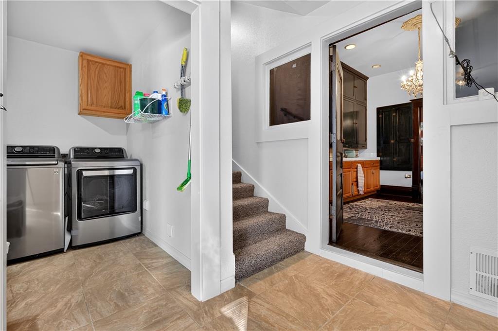 1818 Clark Avenue Property Photo 31