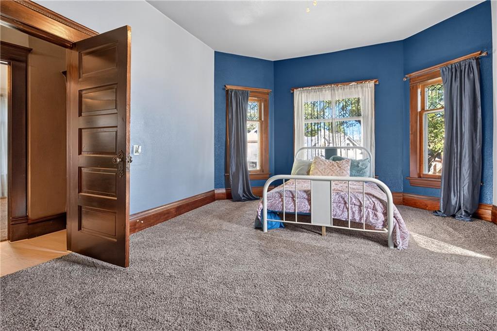 1818 Clark Avenue Property Photo 44