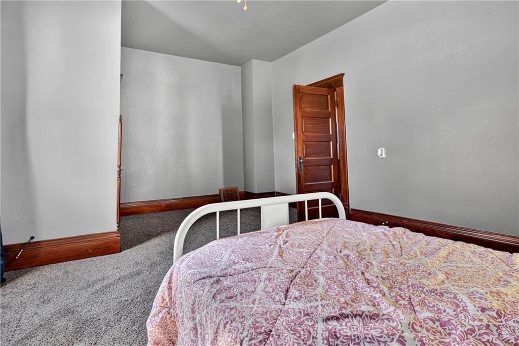 1818 Clark Avenue Property Photo 45