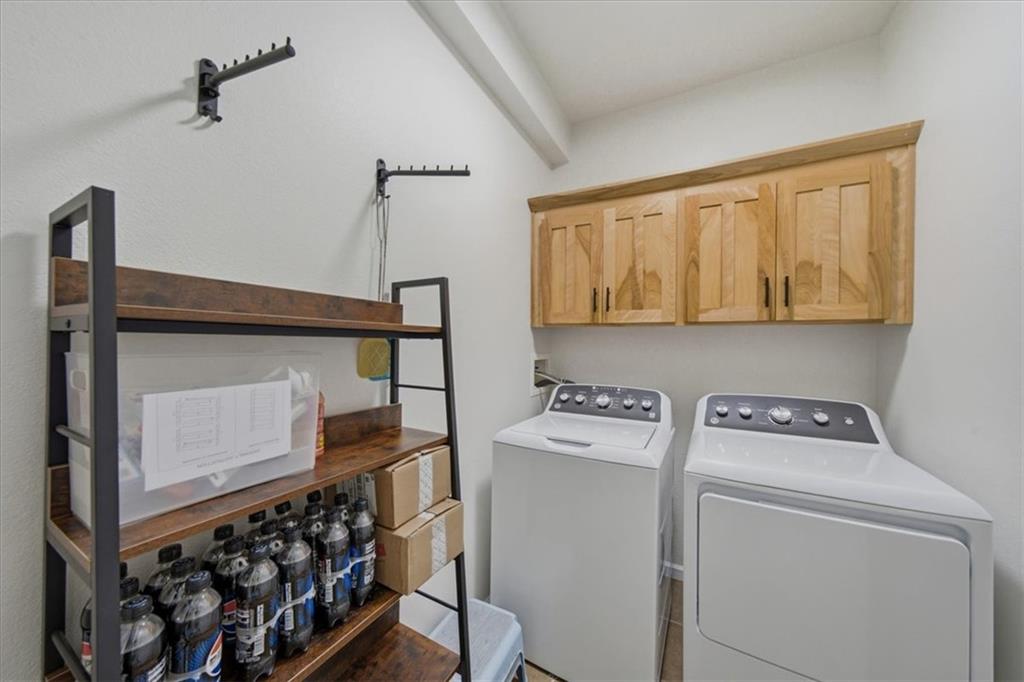 3025 N 157th Street Property Photo 20