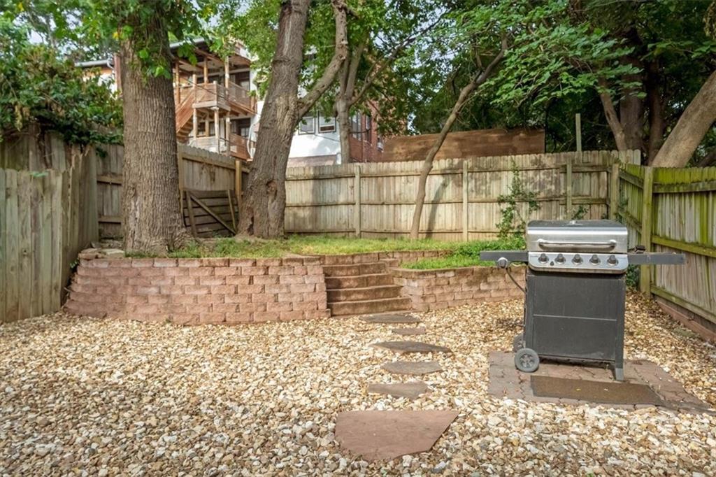 3921 Central Street Property Photo 34
