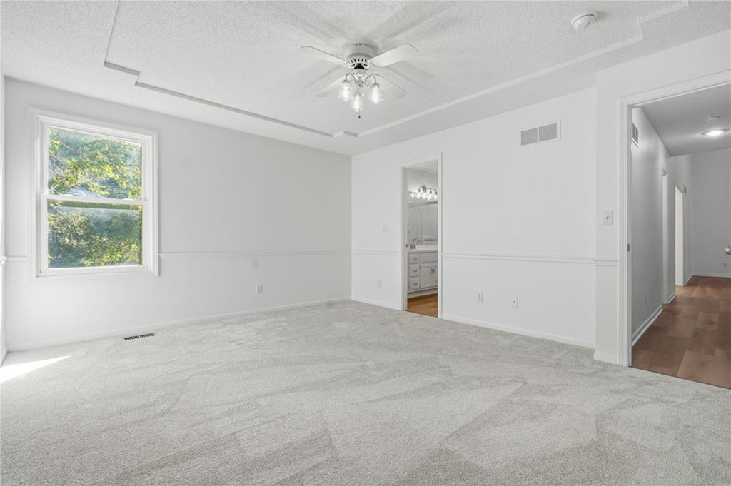 205 N Highland Drive Property Photo 10