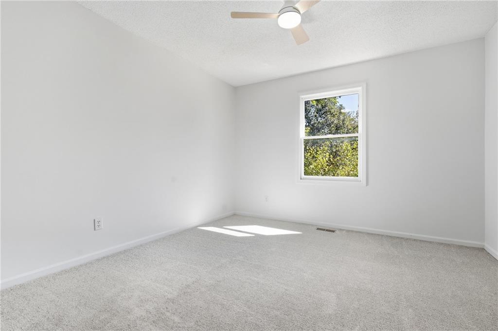 205 N Highland Drive Property Photo 15
