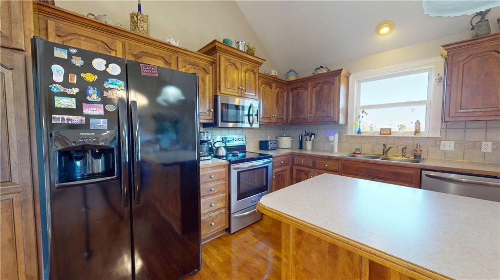 15570 Nw 130th Street Property Photo 8