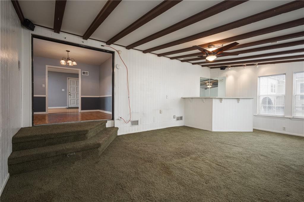 3900 Blue Ridge Boulevard Property Photo 12