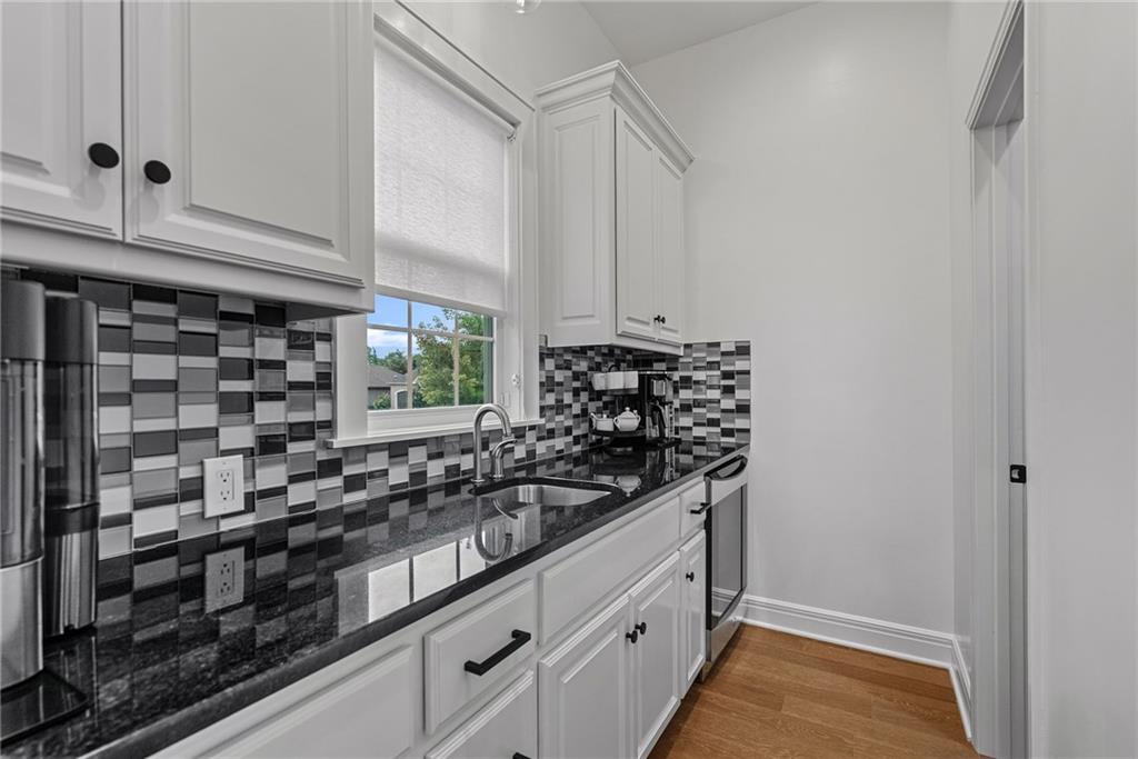 24642 W 121st Street Property Photo 14