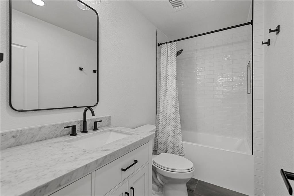 24642 W 121st Street Property Photo 34