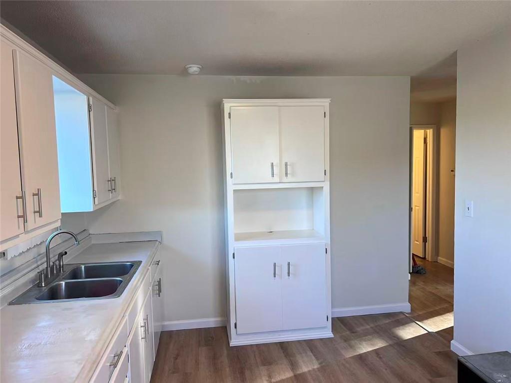 5013/5015 N Bellaire Avenue Property Photo 5