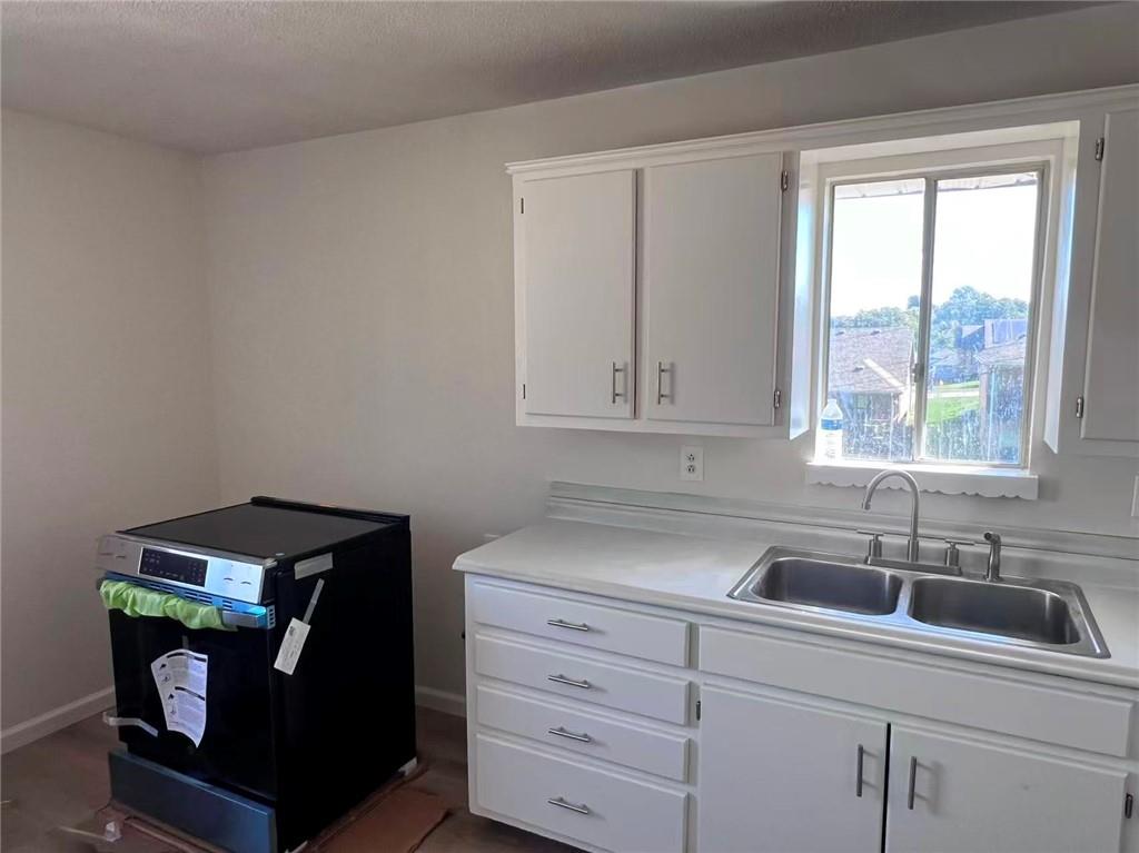 5013/5015 N Bellaire Avenue Property Photo 6