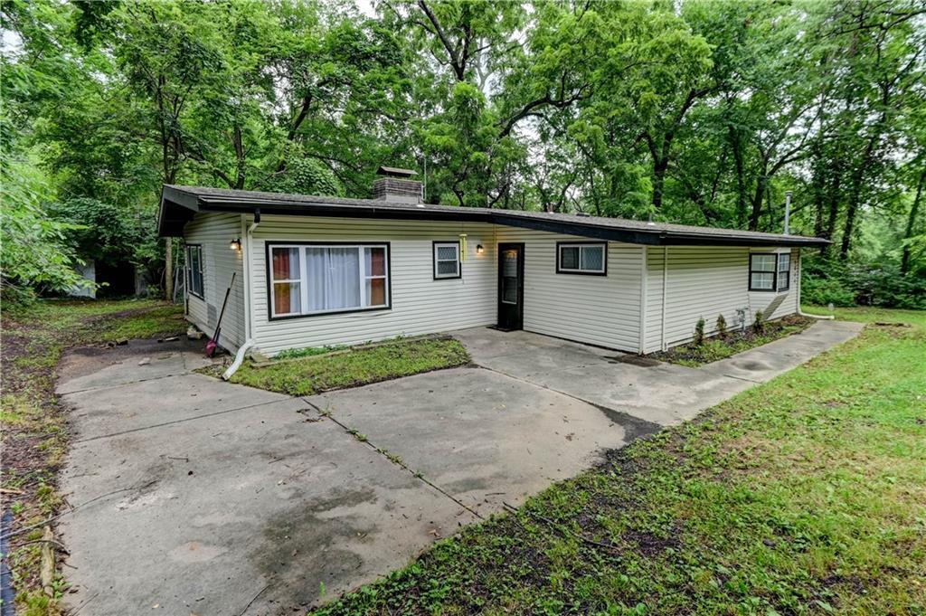 9800 Parkwood Avenue Property Photo 1