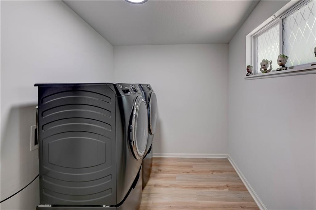 9800 Parkwood Avenue Property Photo 18