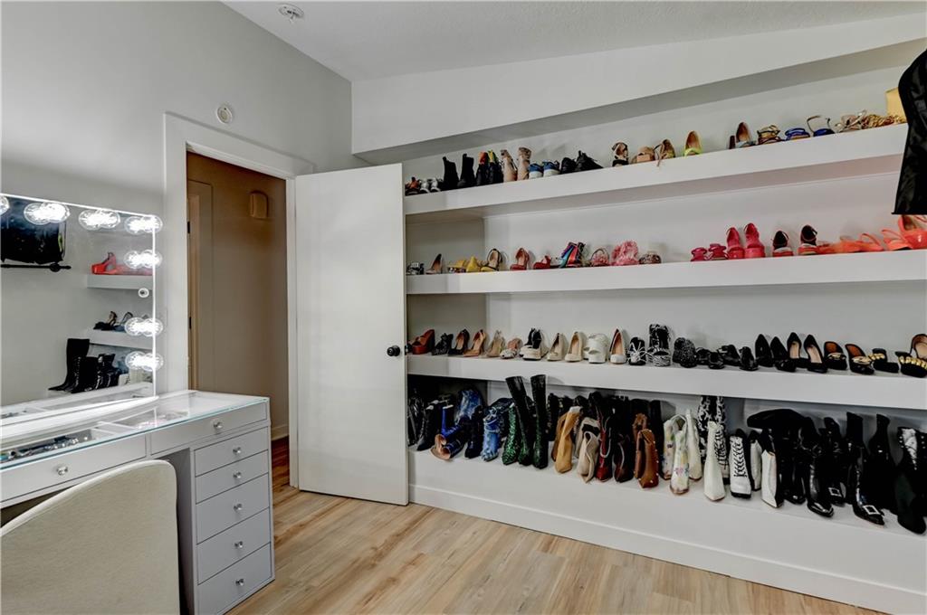 9800 Parkwood Avenue Property Photo 24