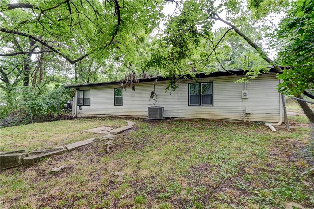9800 Parkwood Avenue Property Photo 44