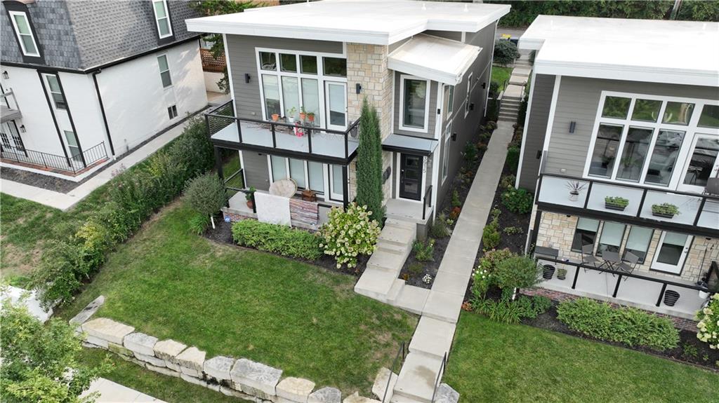 3915 Kenwood Avenue Property Photo 6