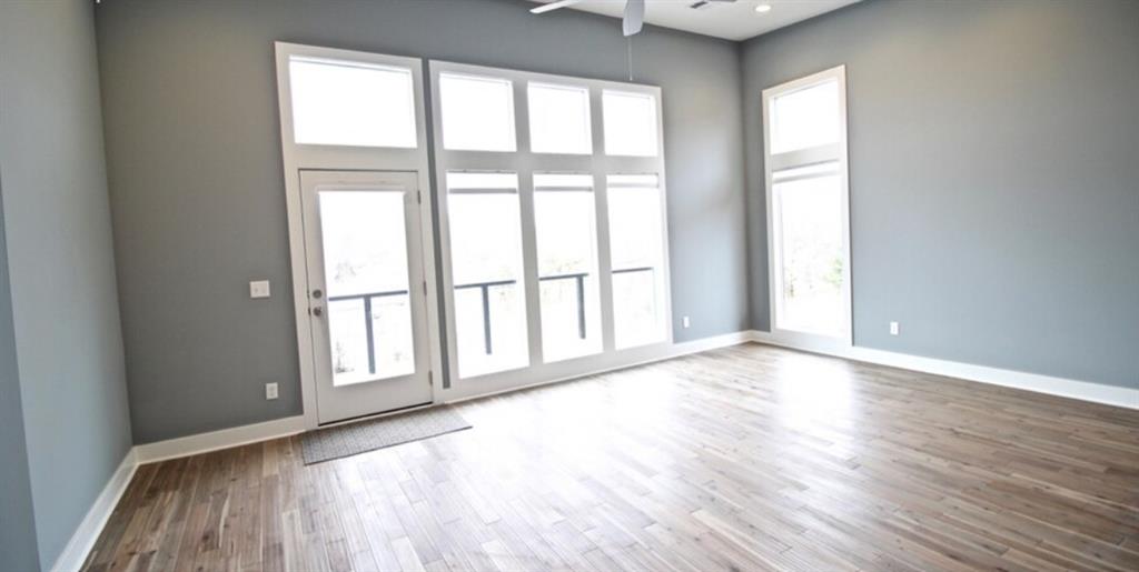 3915 Kenwood Avenue Property Photo 10