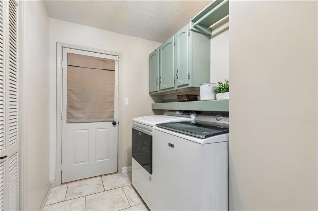 6750 Ne Old 69 Highway Property Photo 17