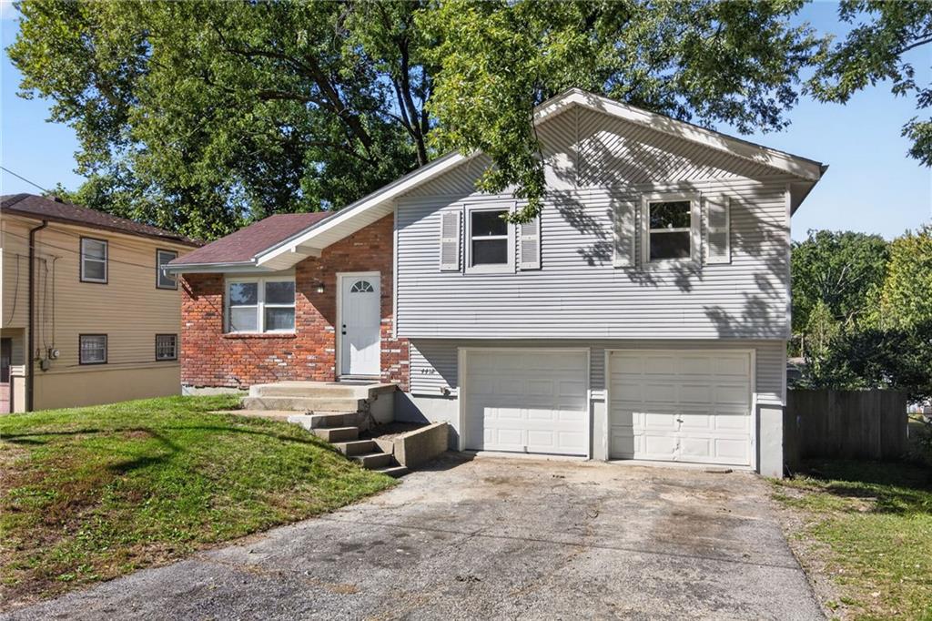 4412 N Olive Street Property Photo 4