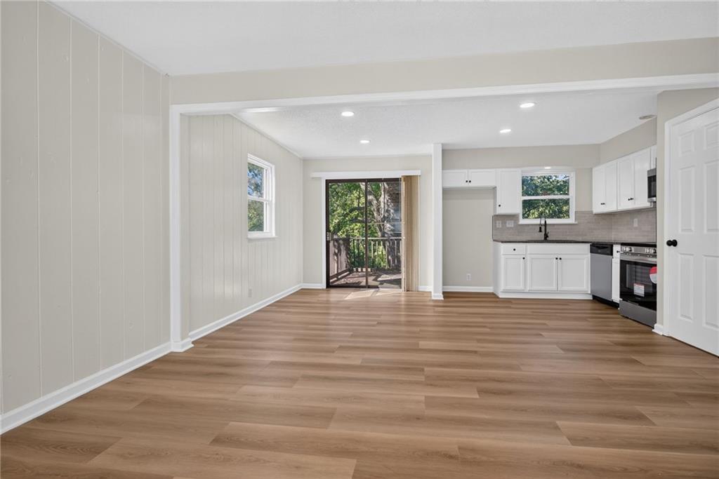 4412 N Olive Street Property Photo 6