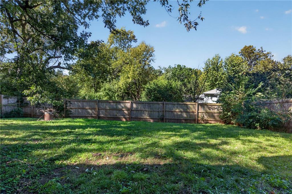 4412 N Olive Street Property Photo 30