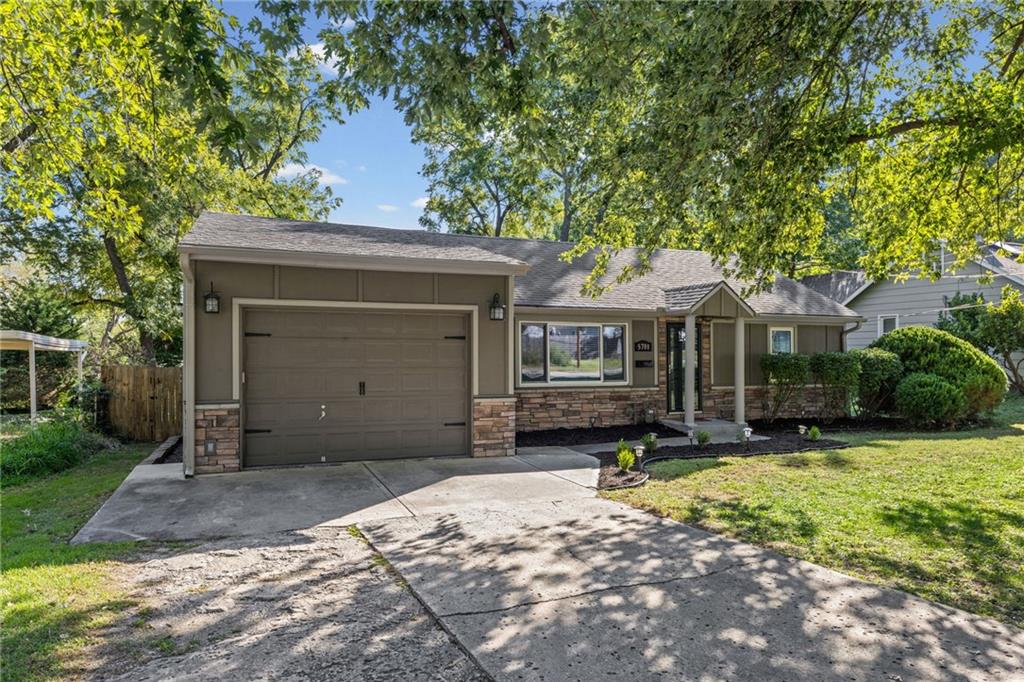 5701 W 53rd Street Property Photo 1