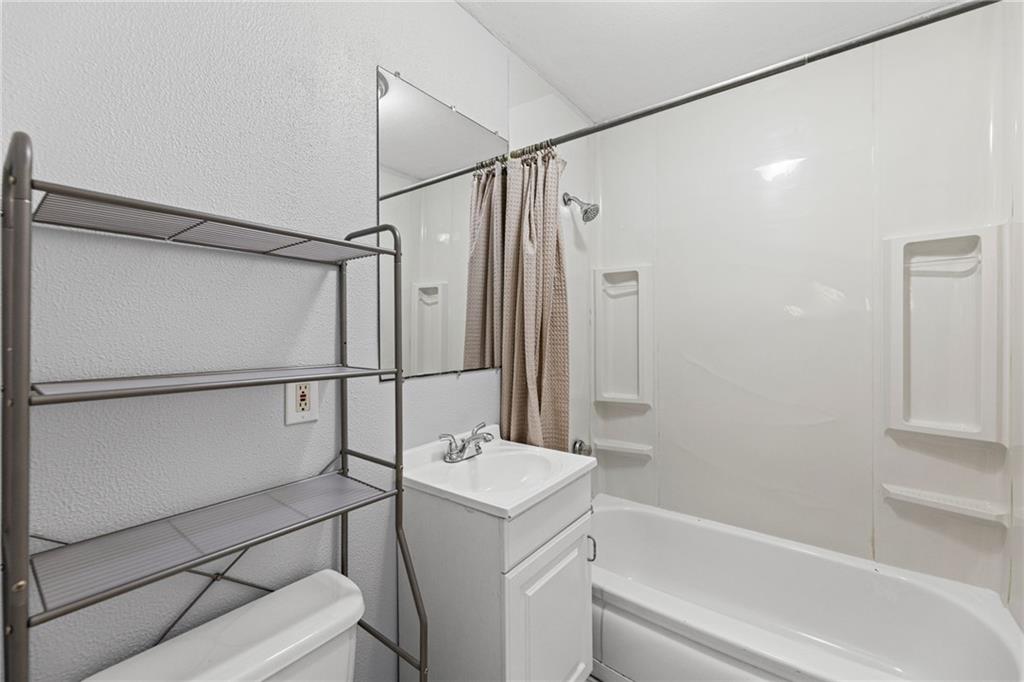 5701 W 53rd Street Property Photo 28