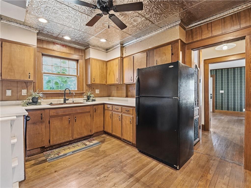 200 Sw Madison Street Property Photo 8