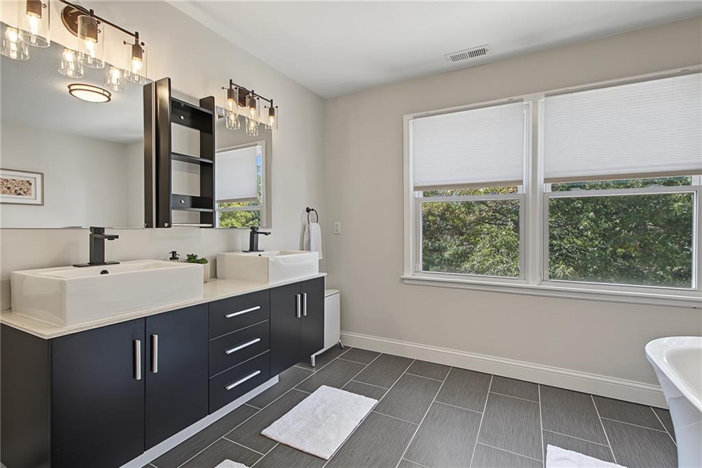 4112 Harvard Road Property Photo 39
